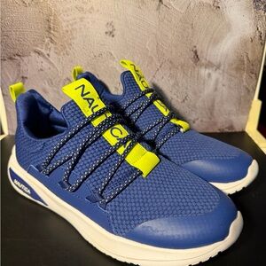 Nautica Youth Sneaker Athletic Slip-On Swimm Y Running Tennis Shoes Size 5 NIB